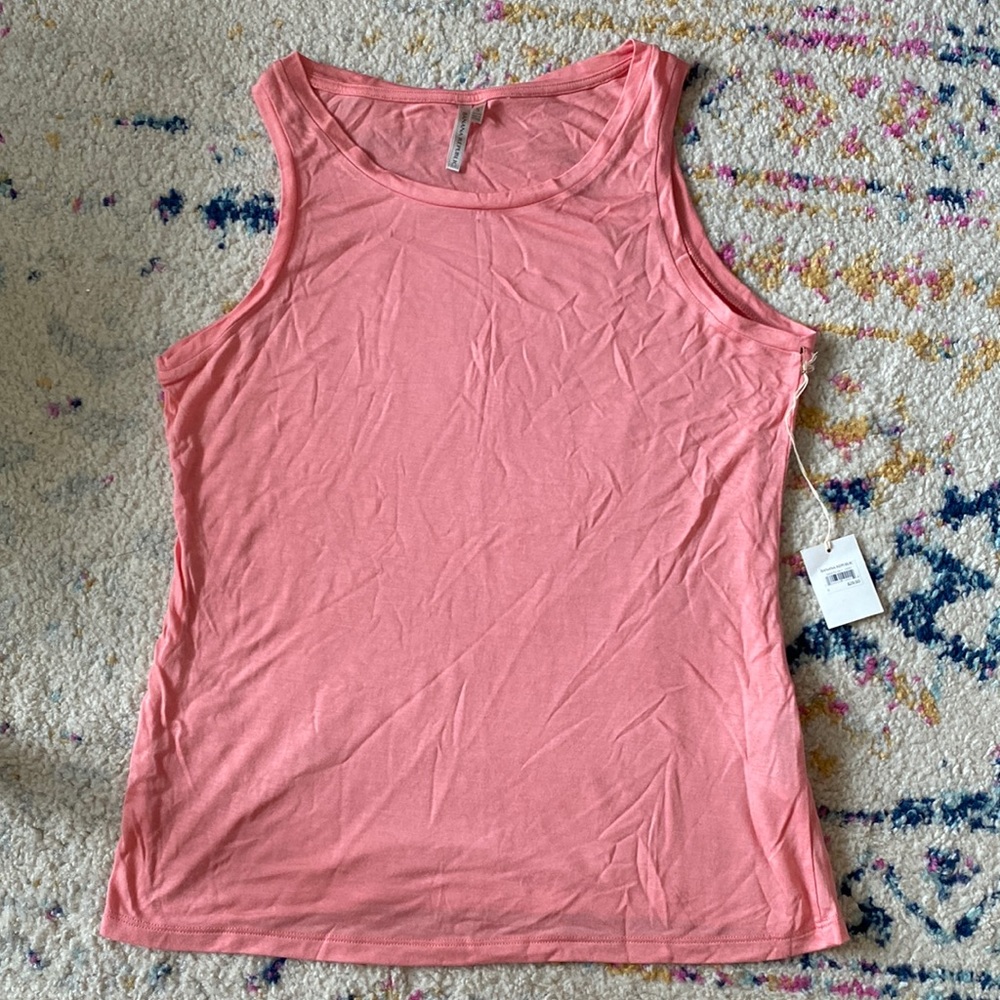 Banana Republic Tank (The Signature Tee)